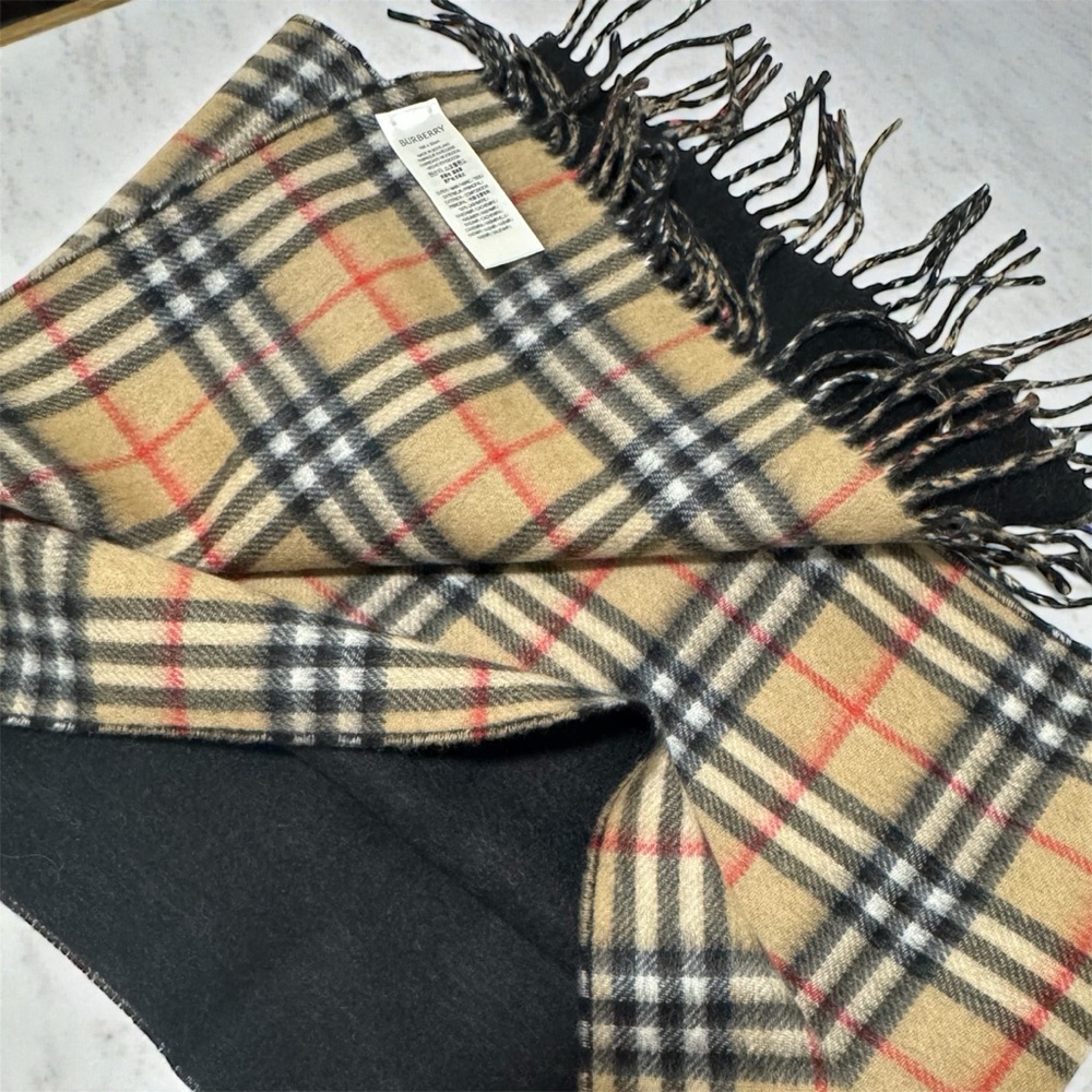 Burberry Heritage Check Scarf - Tan, Black, Red - Picture 4 of 10